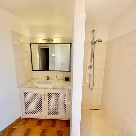 Tomas Villa San José